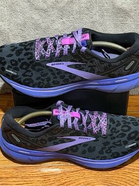 Brooks Ghost 14 Shoes Womens 9 Black Purple Leopard Cheetah Running Sneakers